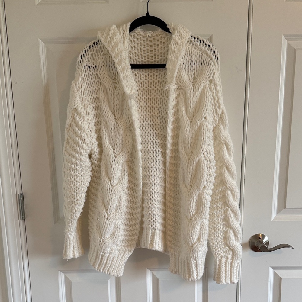 En Creme Oversized Comfy Medium Cozy Cable Knit Hooded  Sweater - Cream
